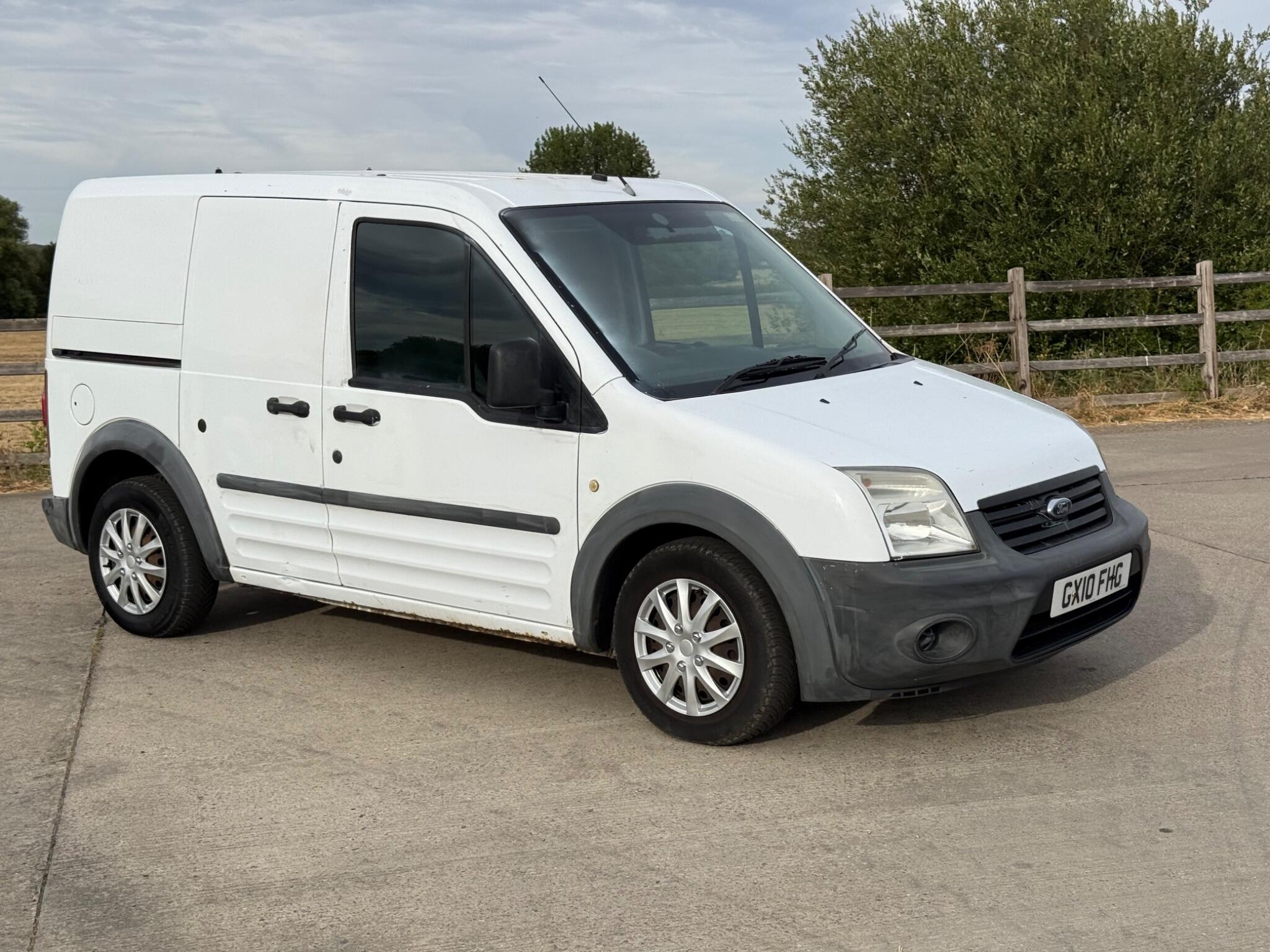 Ford Transit Connect 1.8 TDCi T200 L1 H1 4dr — photo 50 of 86